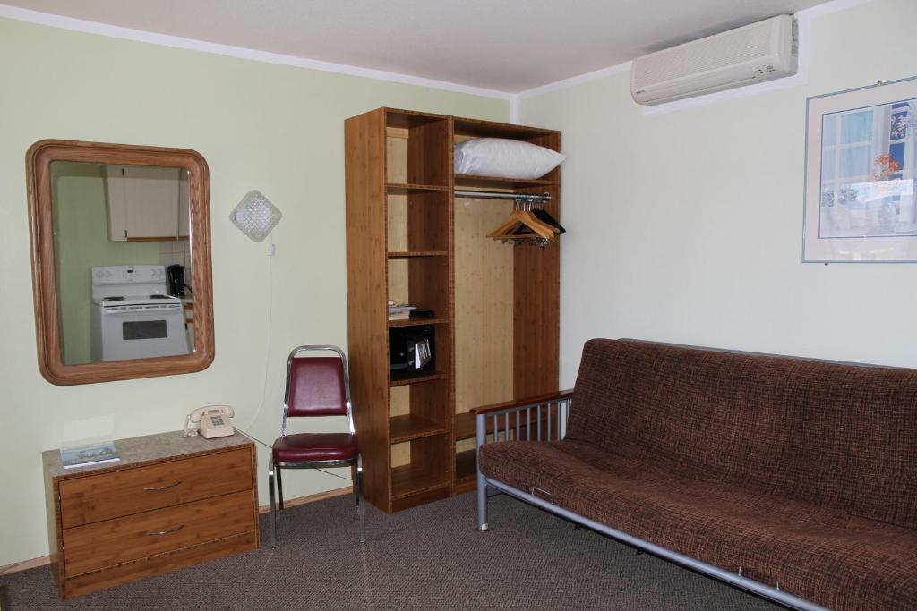 Waterfront Inn Penticton Room photo
