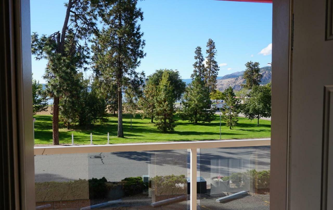 Waterfront Inn Penticton Exterior photo
